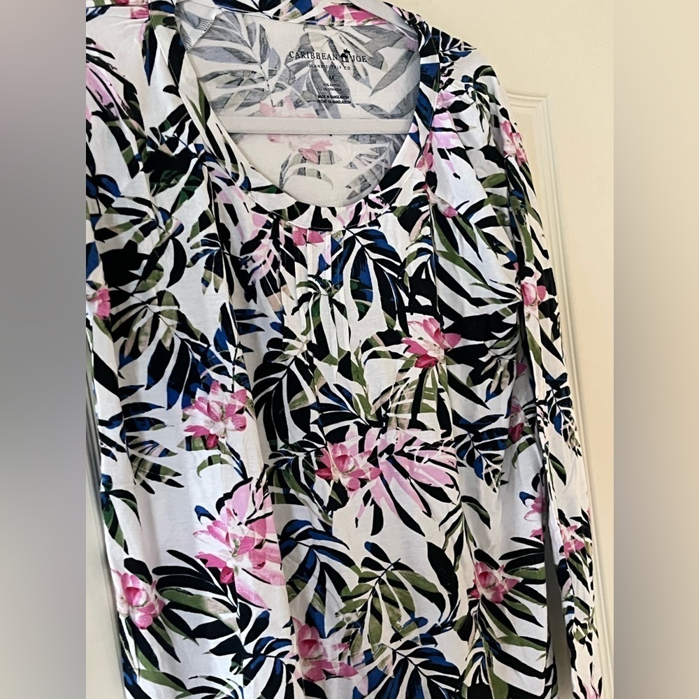 New! Caribbean Joe Floral Print Women's Top Size Medium - Picture 5 of 15